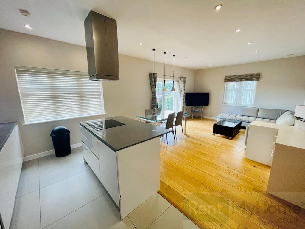 Property photo 3 of 20 Img-5814.Jpg