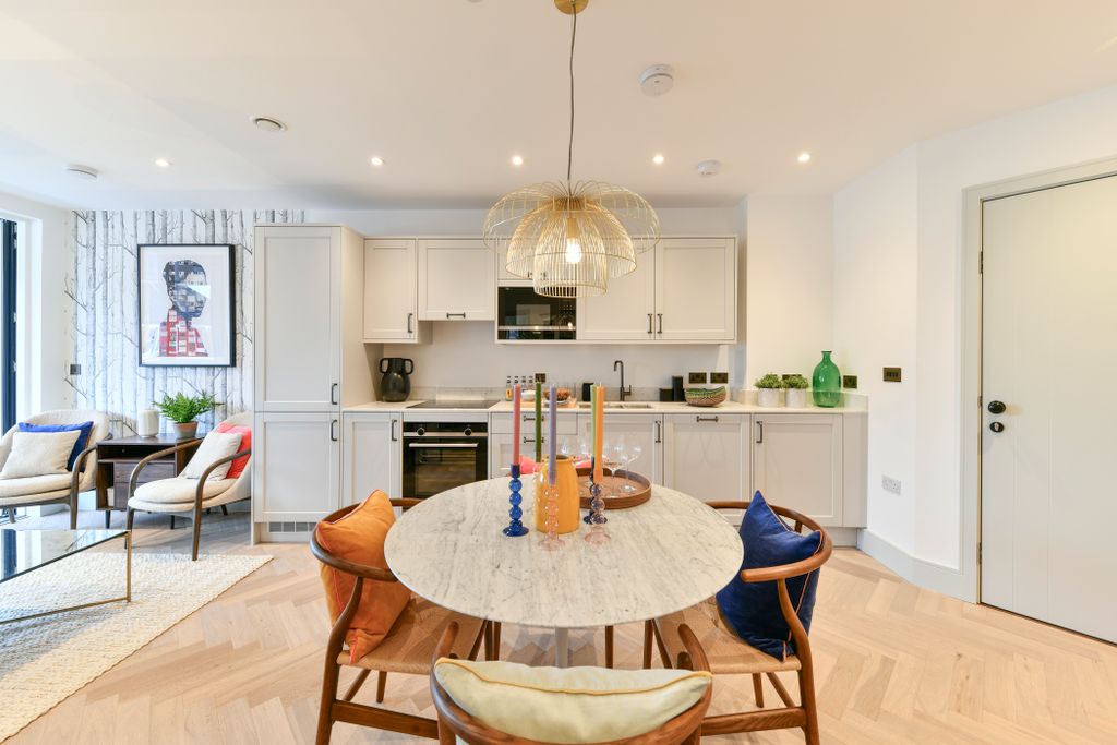 Property photo 3 of 12