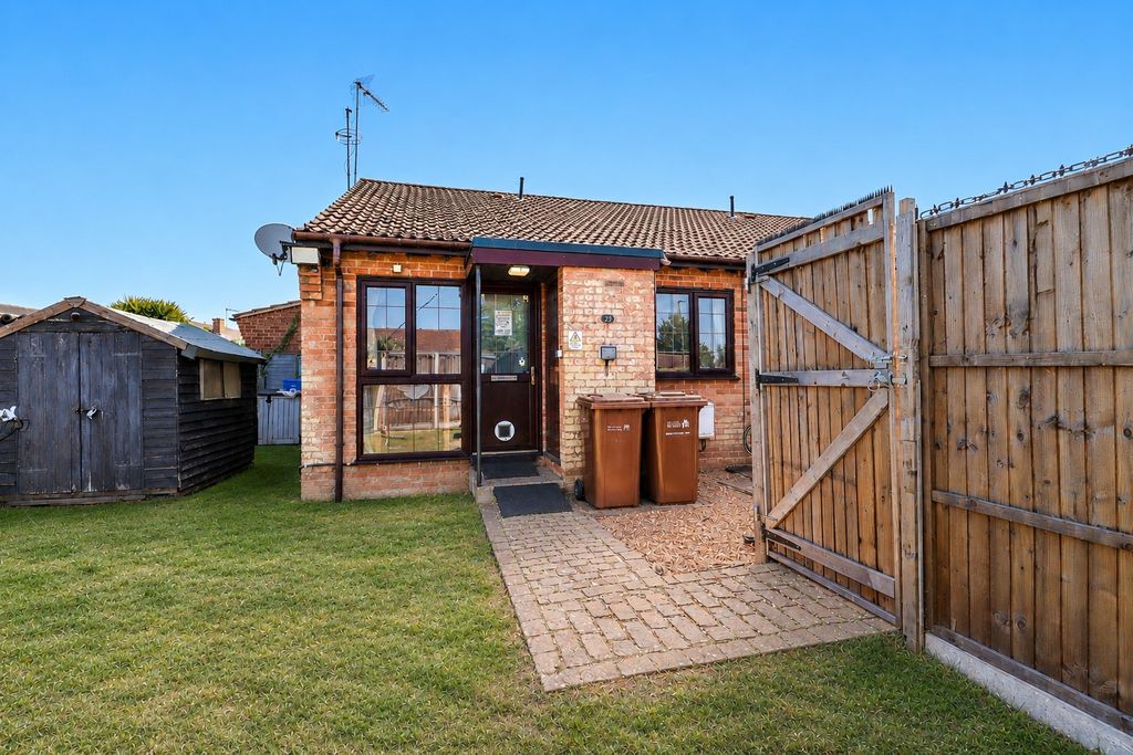 Property photo 1 of 12 5108421