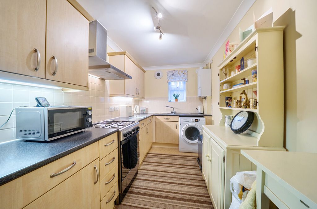 Property photo 2 of 10 1401395-20-696E45...