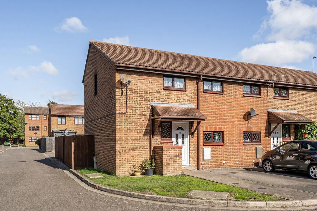 Property photo 1 of 13 1357441-19-68d12E...