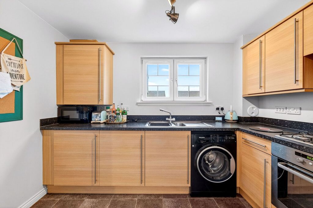 Property photo 3 of 36 Kitchen