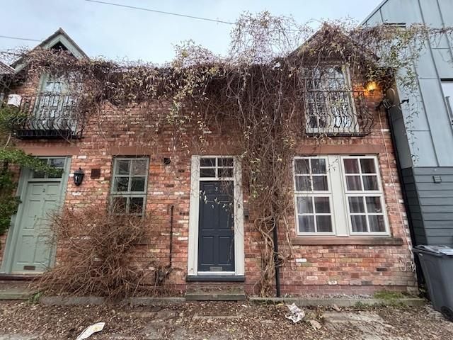 Property photo 1 of 20 External