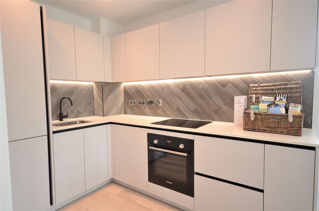 Property photo 1 of 12 Kitchen