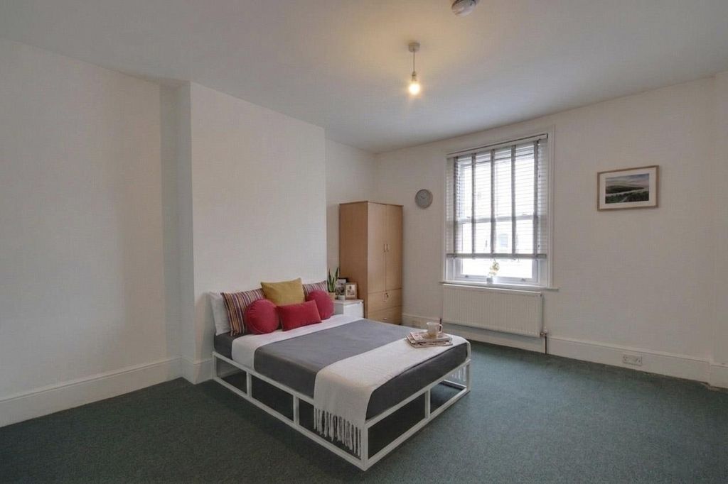 Property photo 1 of 7 R4.Jpg