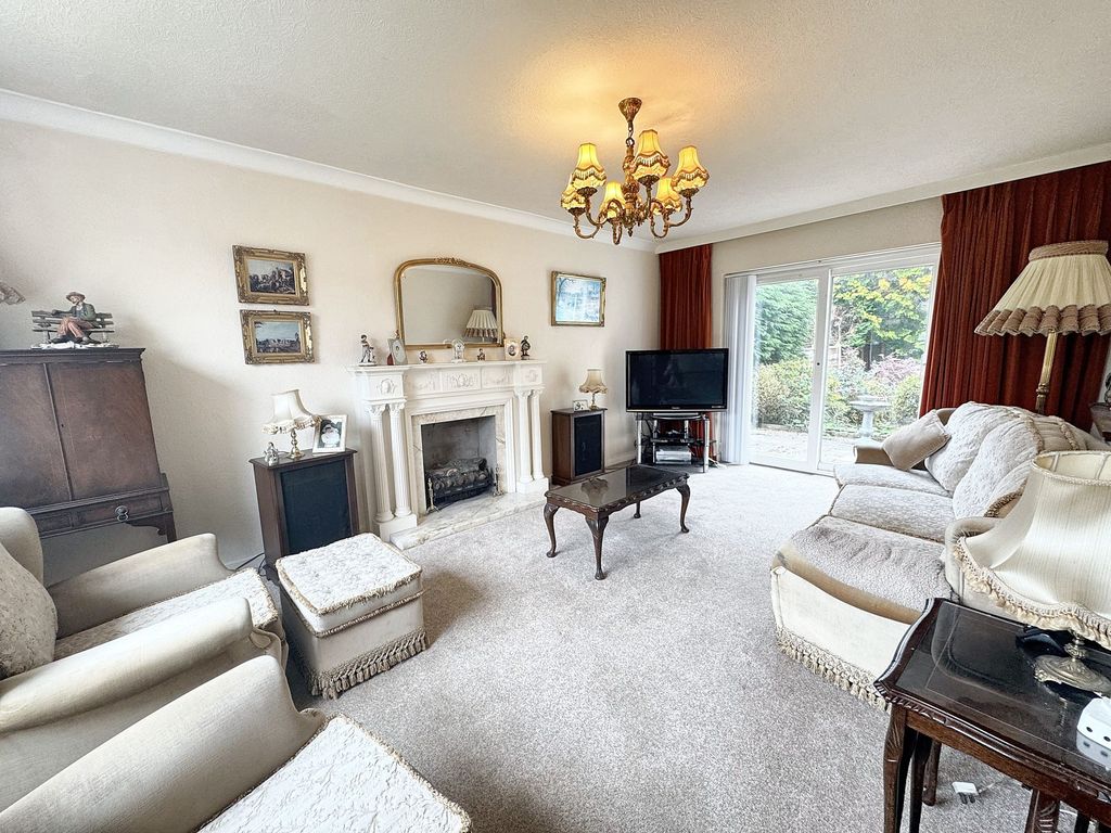 Property photo 3 of 49