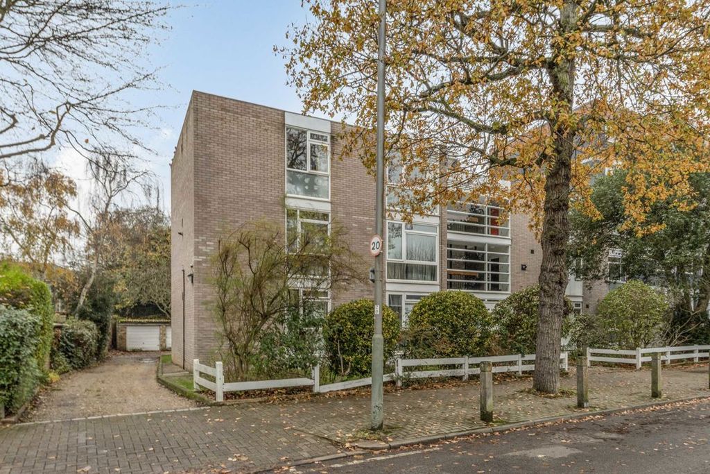 Property photo 1 of 5