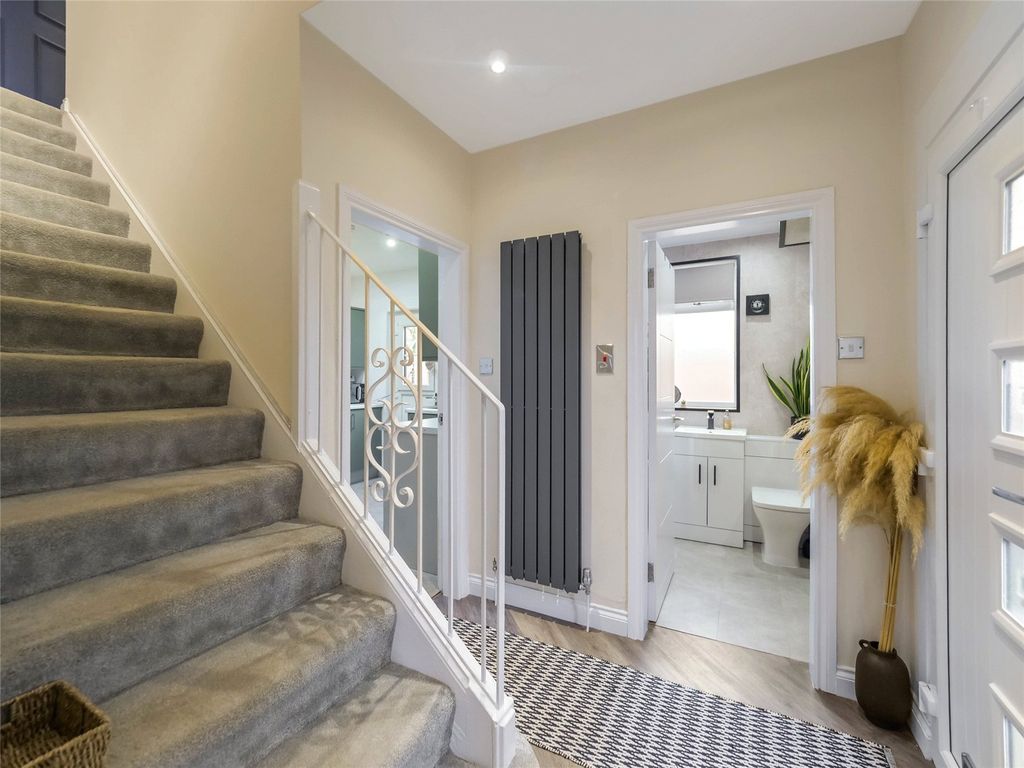 Property photo 3 of 21 Picture No. 03