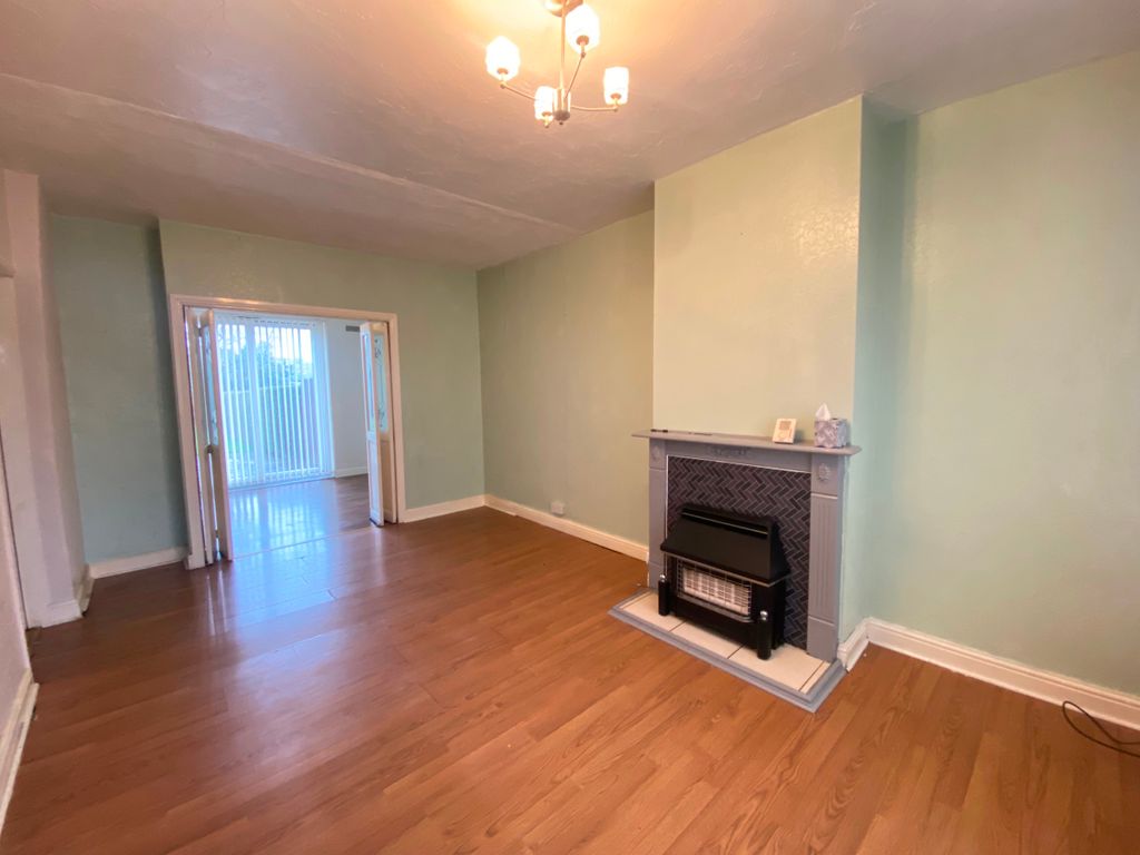 Property photo 2 of 22