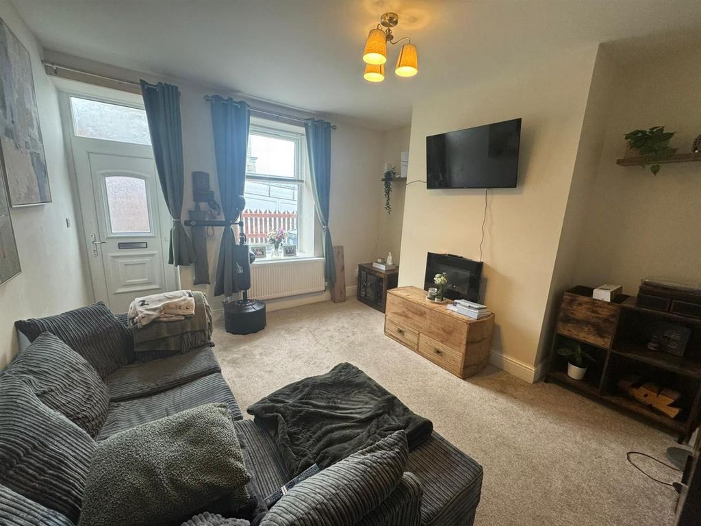 Property photo 2 of 10 Img_2473.Jpg
