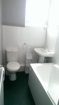 Property photo 3 of 9 Bathroom