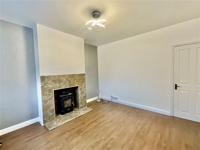 Property photo 2 of 18 Lounge