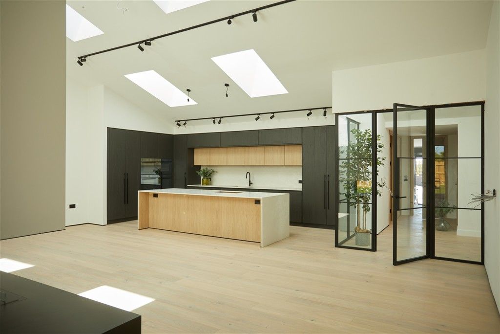 Property photo 3 of 13 Kitchen Diner