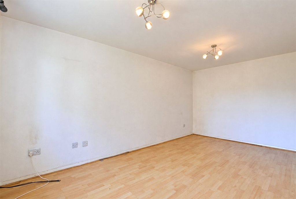 Property photo 2 of 9 Picture No. 03