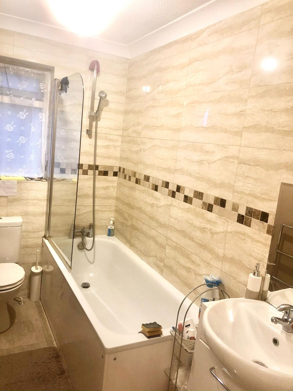 Property photo 3 of 4