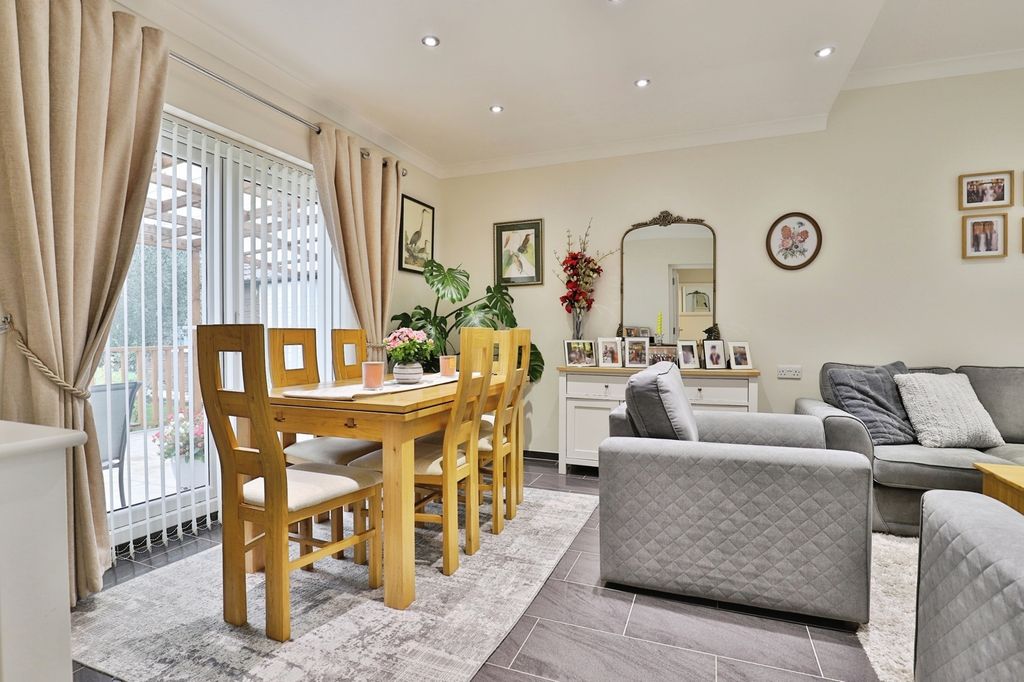 Property photo 3 of 20 Photo