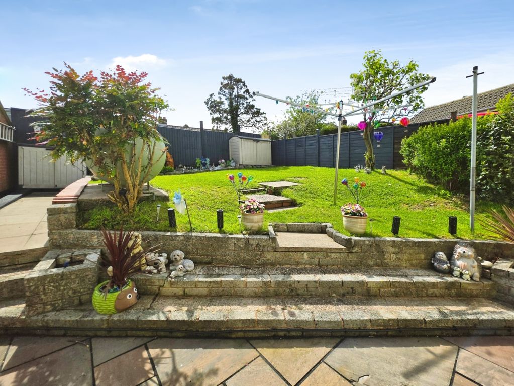 Property photo 2 of 31 Pbox-Img.Jpg