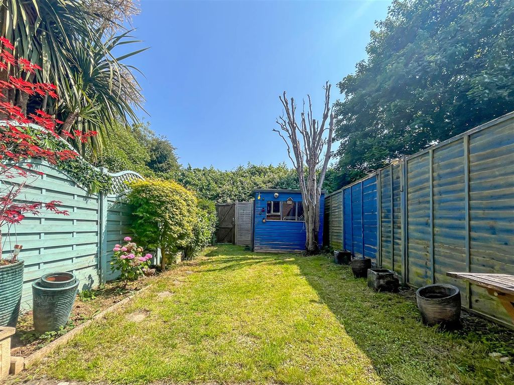 Property photo 2 of 11 Image00014.Jpg