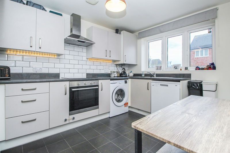 Property photo 2 of 17 Kitchen/Diner