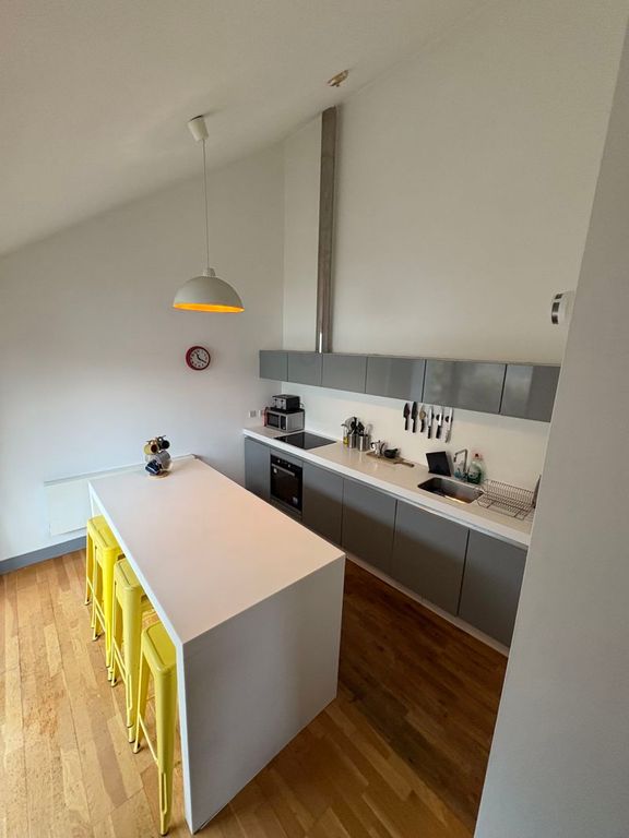 Property photo 2 of 11 Photo 2