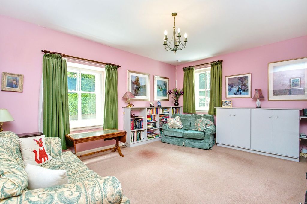 Property photo 2 of 12 Property Image 2