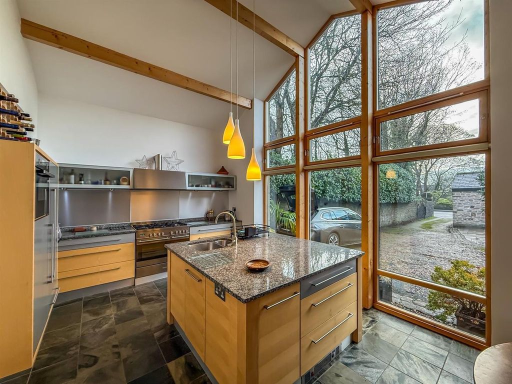 Property photo 3 of 24 Kitchen