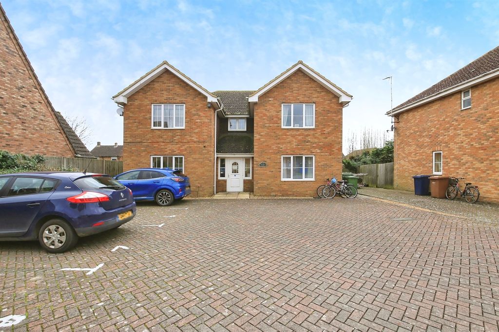 Property photo 1 of 9