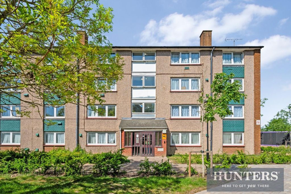 Property photo 1 of 12 Clements Court, 23.Jpg