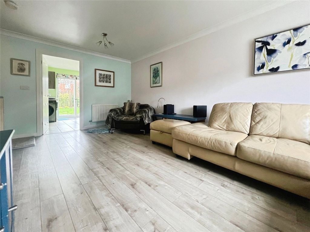 Property photo 3 of 17 Picture No. 25