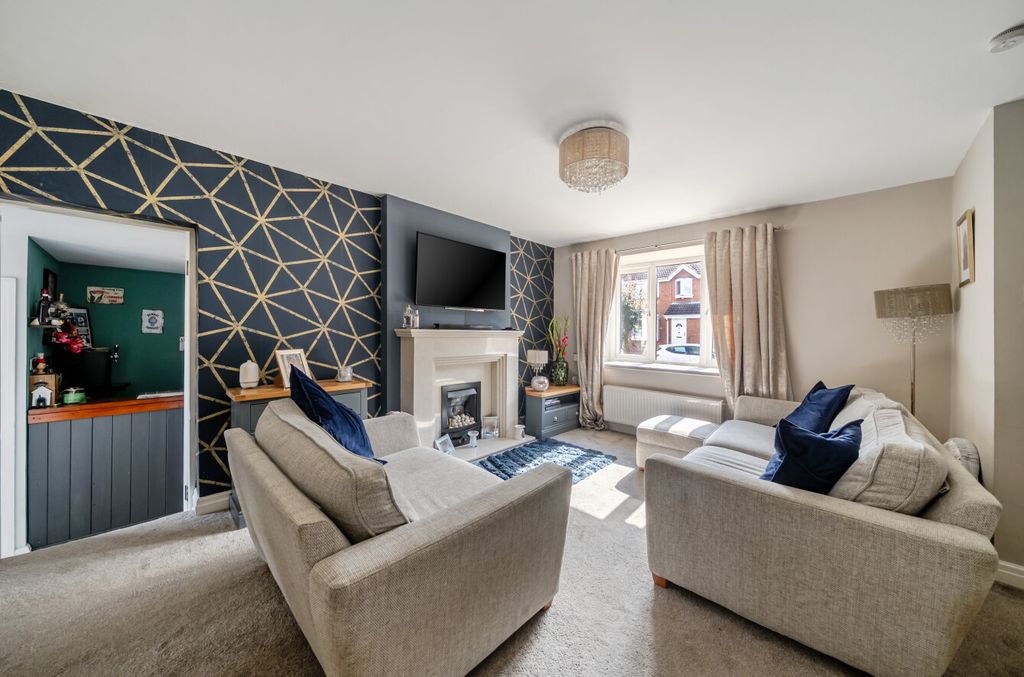 Property photo 2 of 20 1501754-16-6A7209...