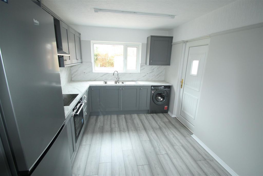 Additional image 6 of 3 bed semi-detached bungalow to rent48 Magowan Park, Hillsborough BT26