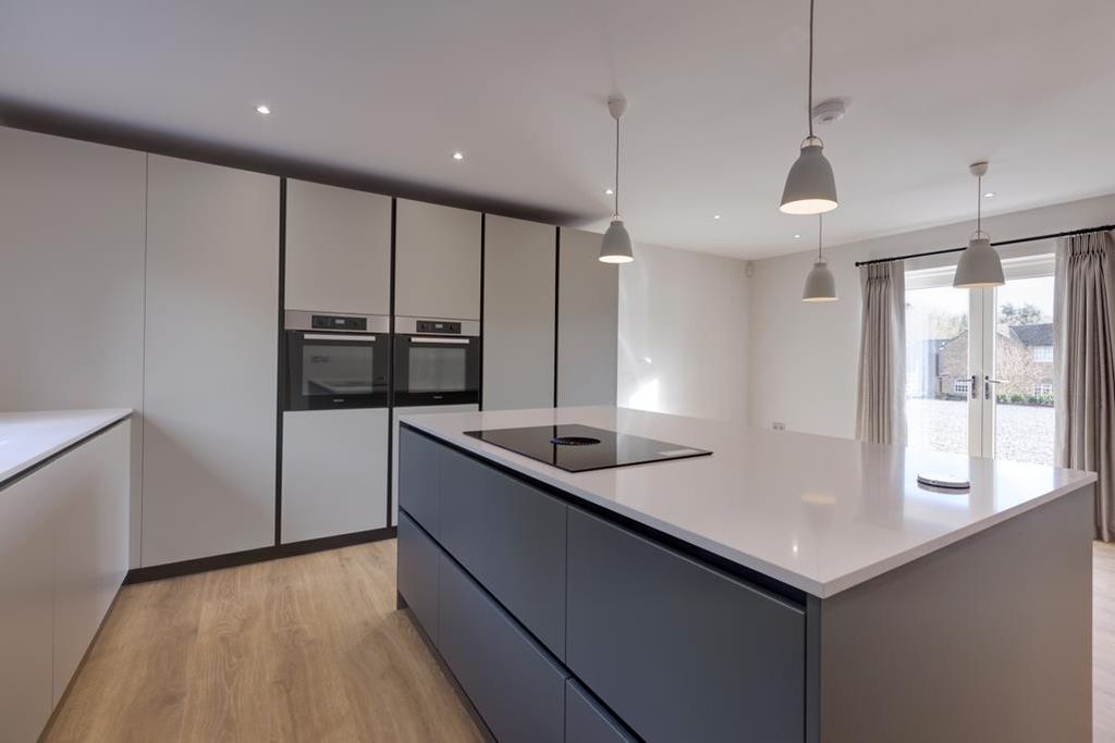 Property photo 2 of 41 Dining Kitchen
