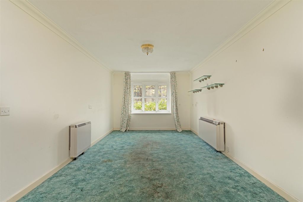 Property photo 3 of 19