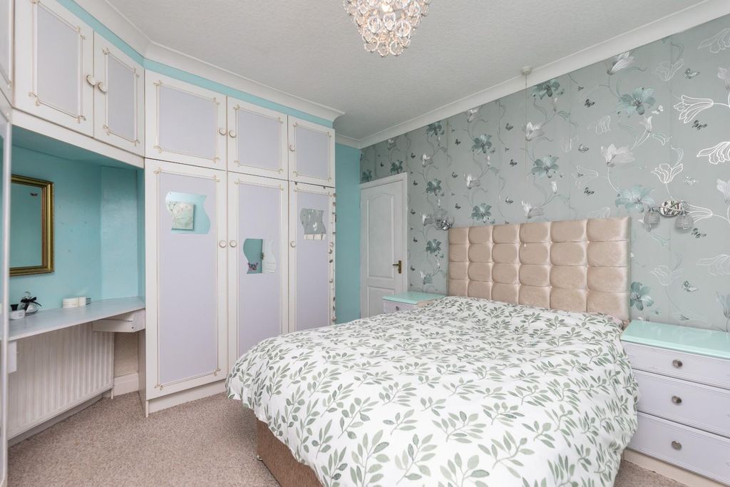 Property photo 2 of 22 5C5A4677.Jpg