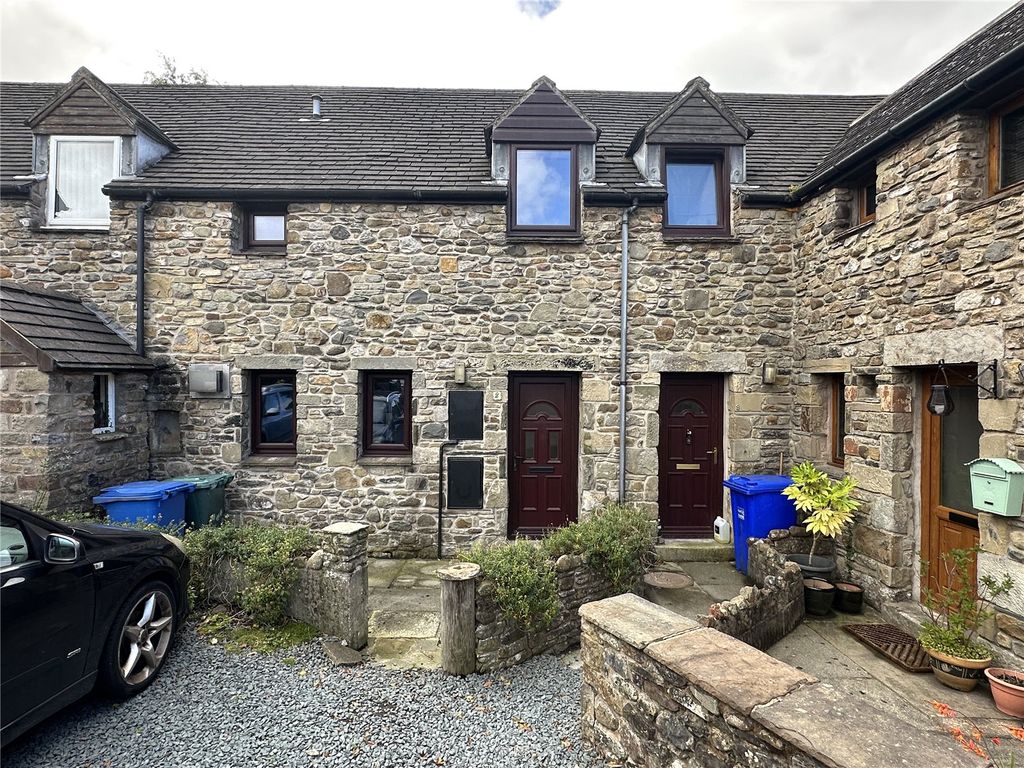 Property photo 1 of 11 Front External