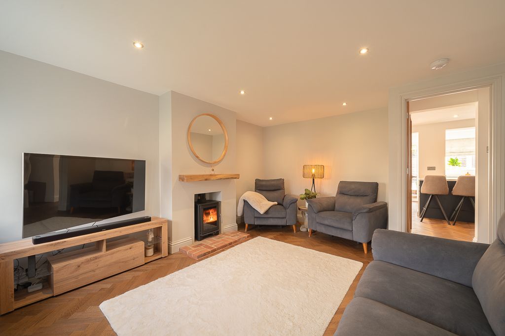 Property photo 3 of 27 Photo 14