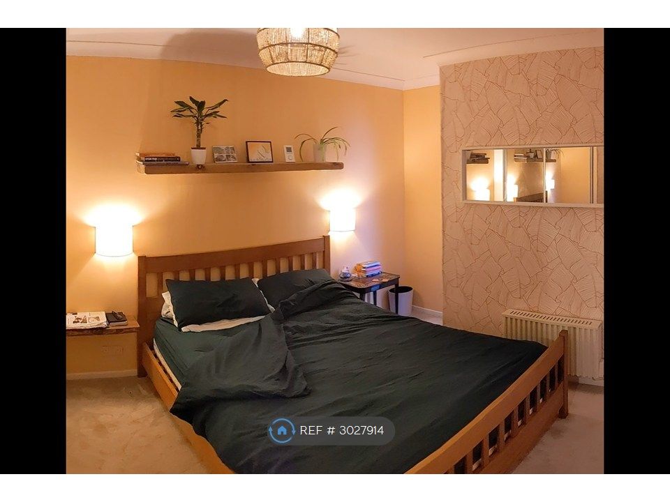 Property photo 3 of 5 Bedroom 1