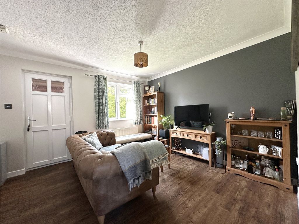 Property photo 3 of 21 Picture No. 05