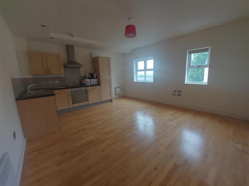 Property photo 3 of 9