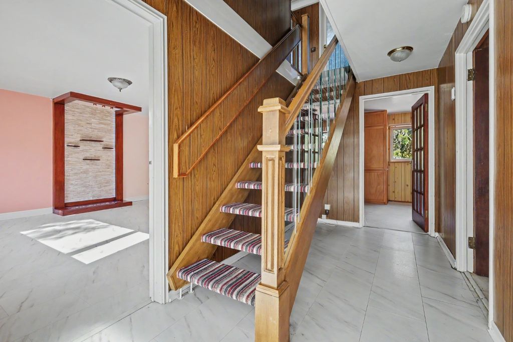 Property photo 3 of 22 5377244