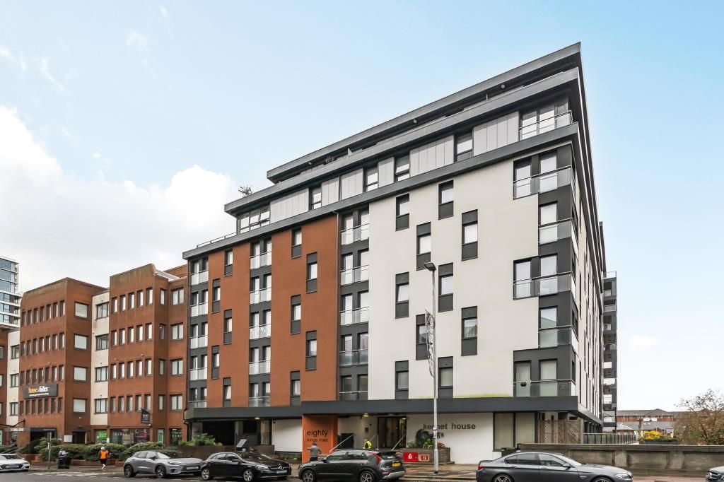 Property photo 1 of 20 Outside View