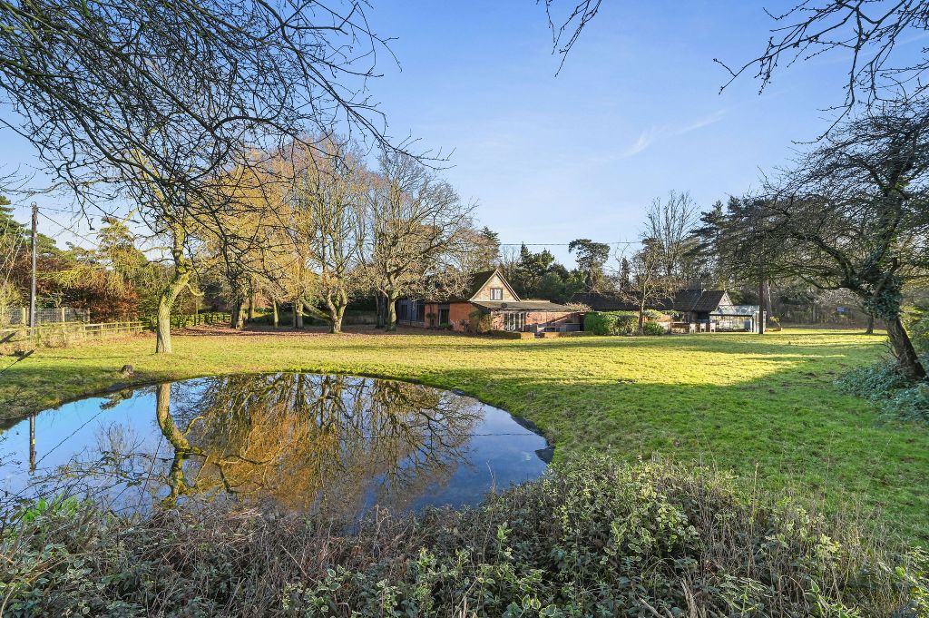 Property photo 1 of 35