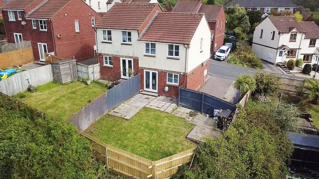 Property photo 2 of 13