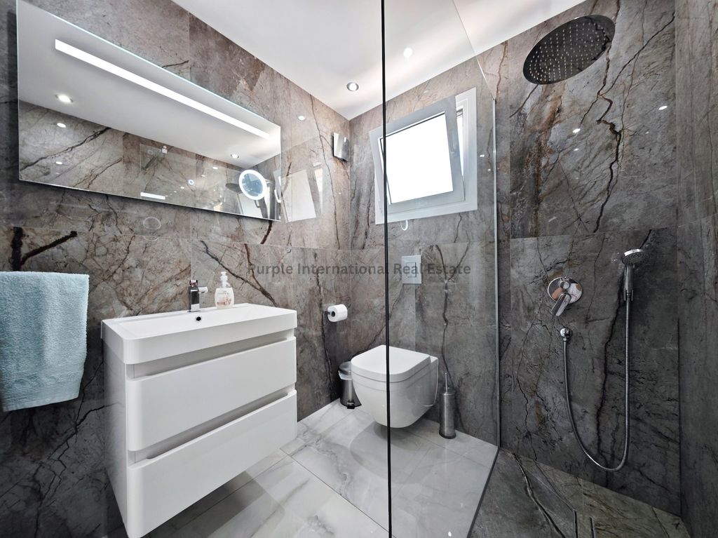 Property photo 3 of 29