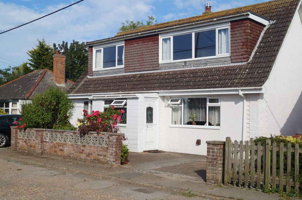 Property photo 1 of 32
