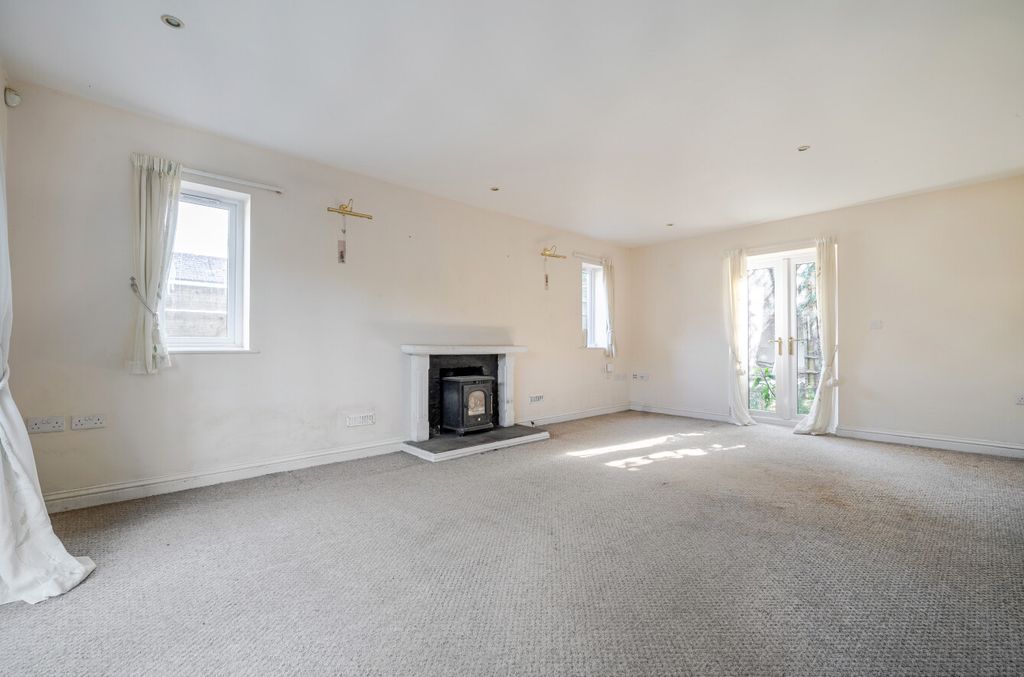 Property photo 2 of 19 1487746-1-6A4Feed...