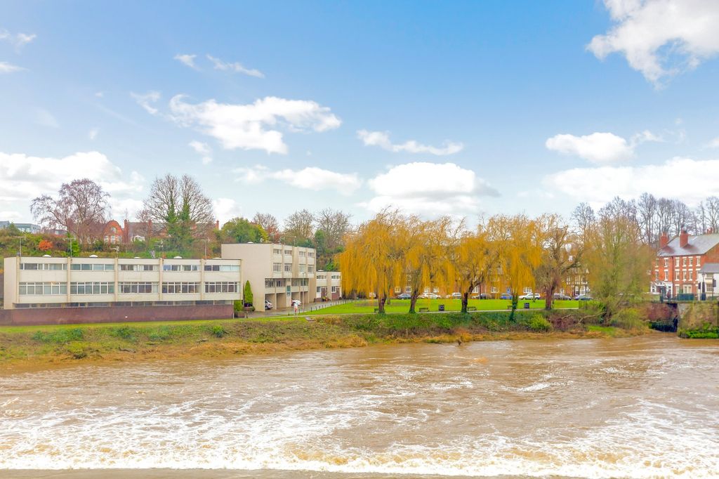 Property photo 1 of 11 Salmon Leap