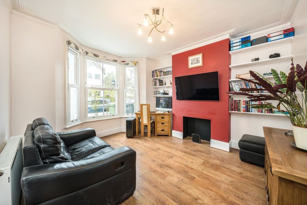 Property photo 2 of 5