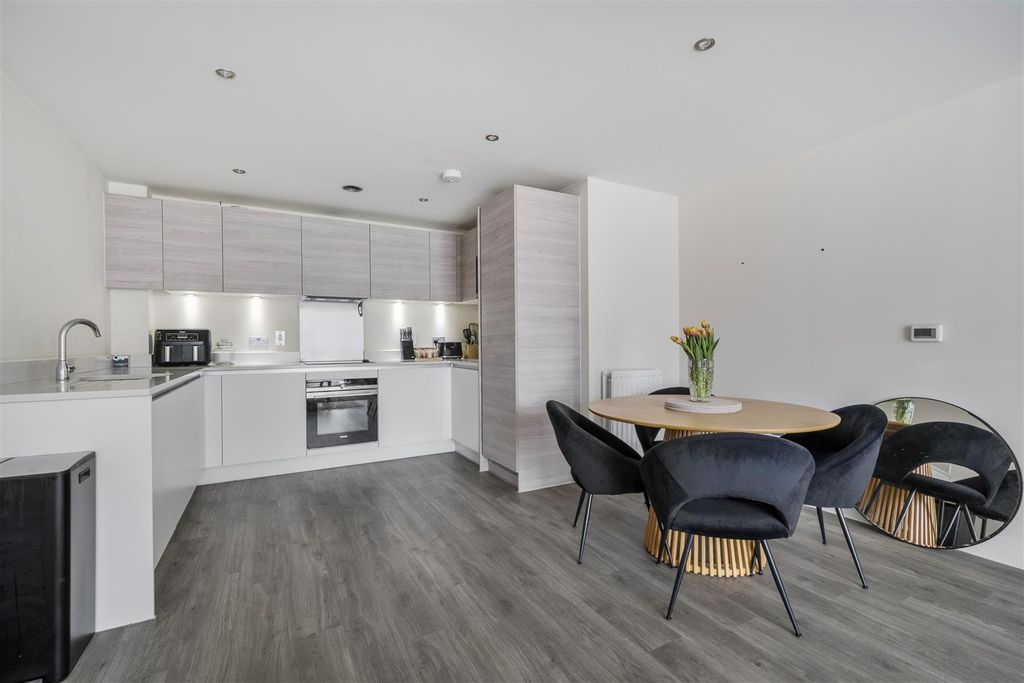 Property photo 2 of 13 Open Plan