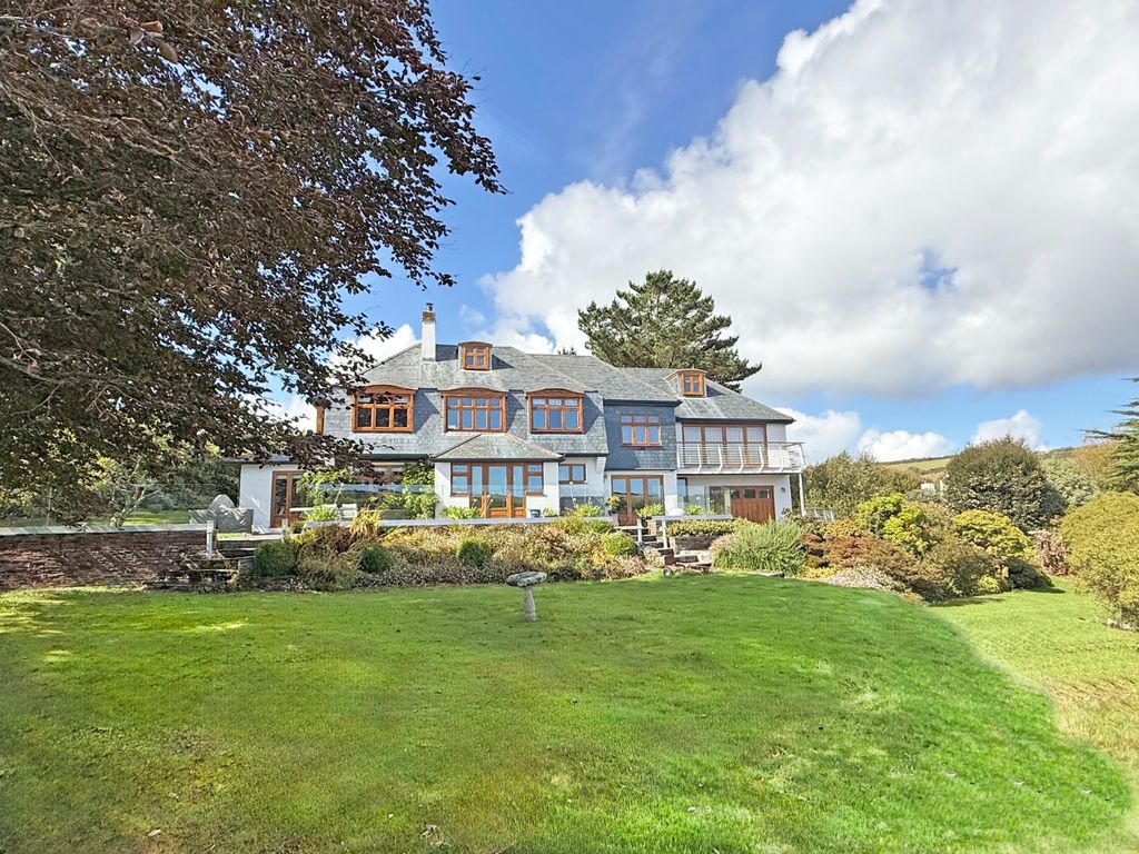 Property photo 1 of 34 3576786